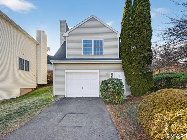 2390 State Street #L17C, Hamden, CT 06517