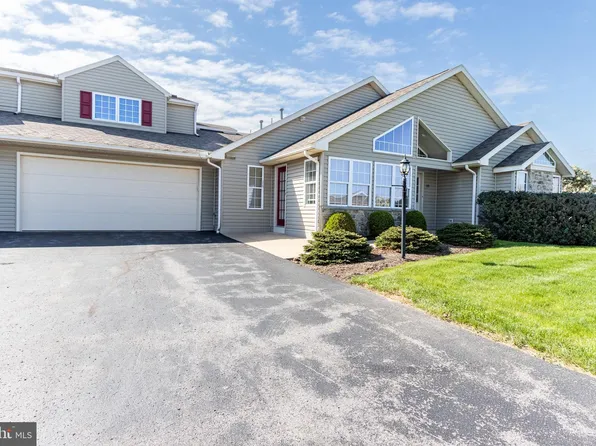 111 Wellington Dr, State College, PA 16801