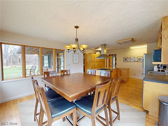 4th image of 682 Rural Rd