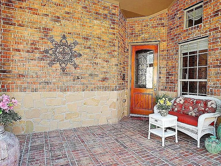 3810 Rose Grove Ln — Photo 7