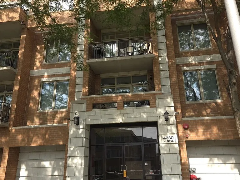 4330 N Neva Ave #305 — Photo 1