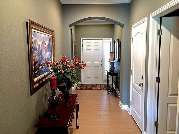 Eye Catching Entrance.