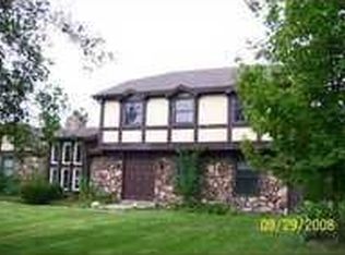 53433 Crestview Dr, South Bend, IN 46635
