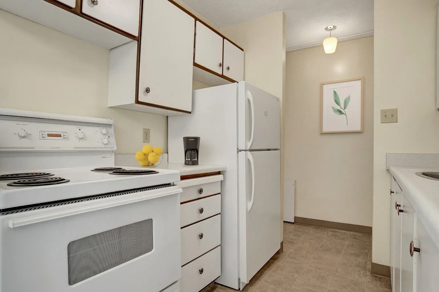 Marquis Towers — Photo 1