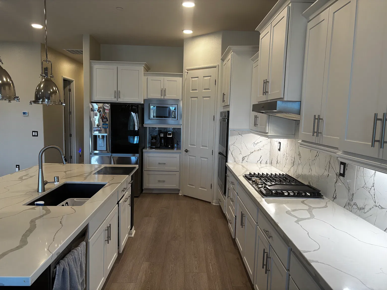 5 bed, 2911 sqft, $4,500 — Photo 4
