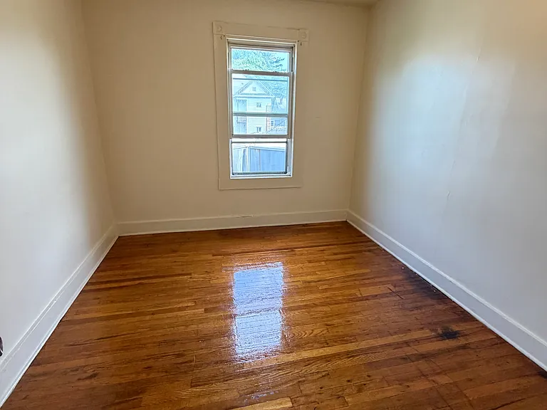 8 Bonney St #4 — Photo 5