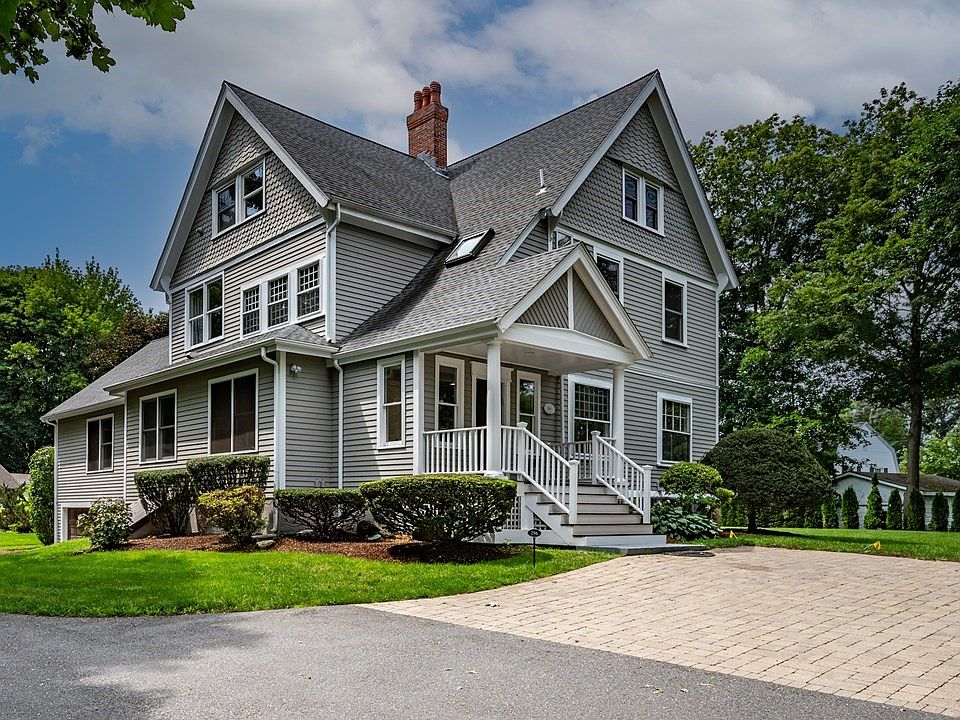 1st image of 296 Ward St