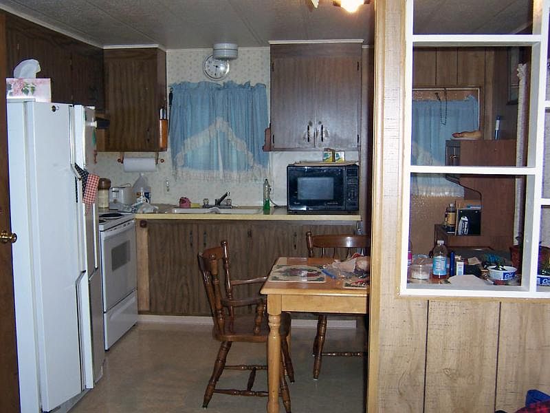 2nd image of 10239 185th Ave SW Trailer 24