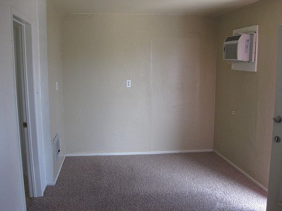 5th image of 504 N Imperial Ave APT 8