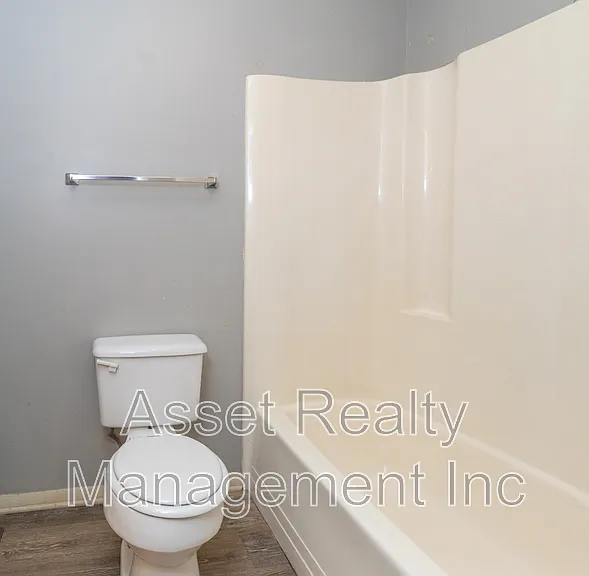 9157 Cedarpark Ln #B — Photo 17
