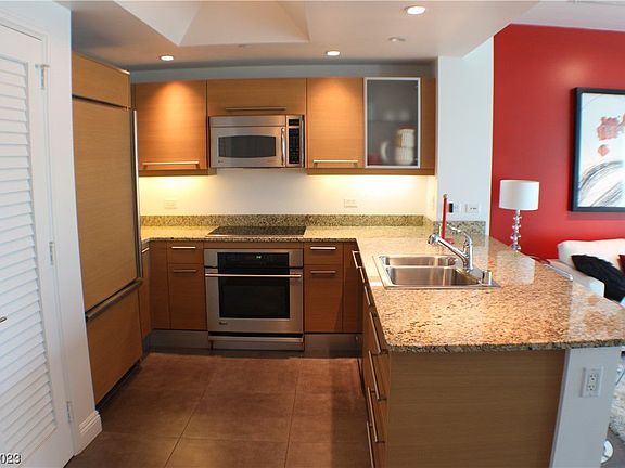 2nd image of 222 Karen Ave Unit 203