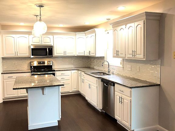 3rd image of 1457 Tori Pines Ct