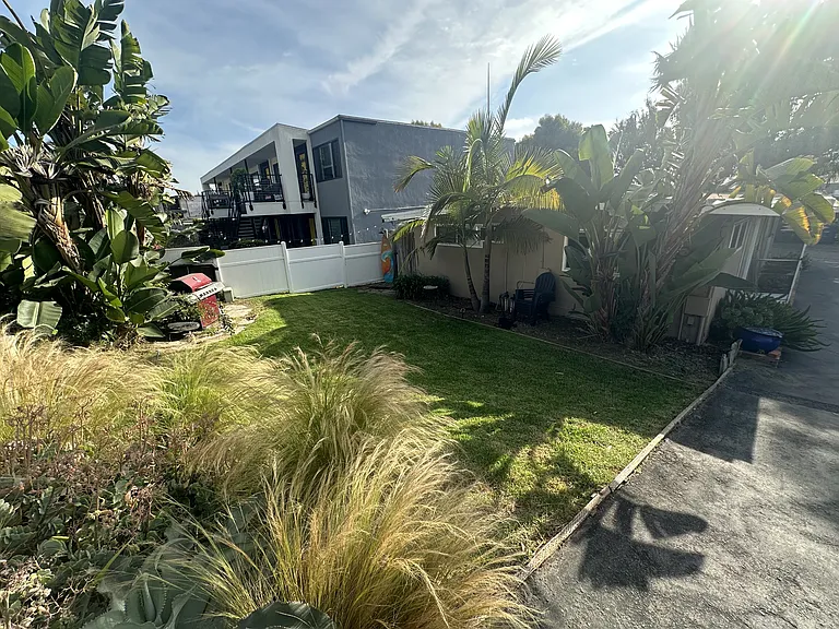 717 S Cedros Ave — Photo 18