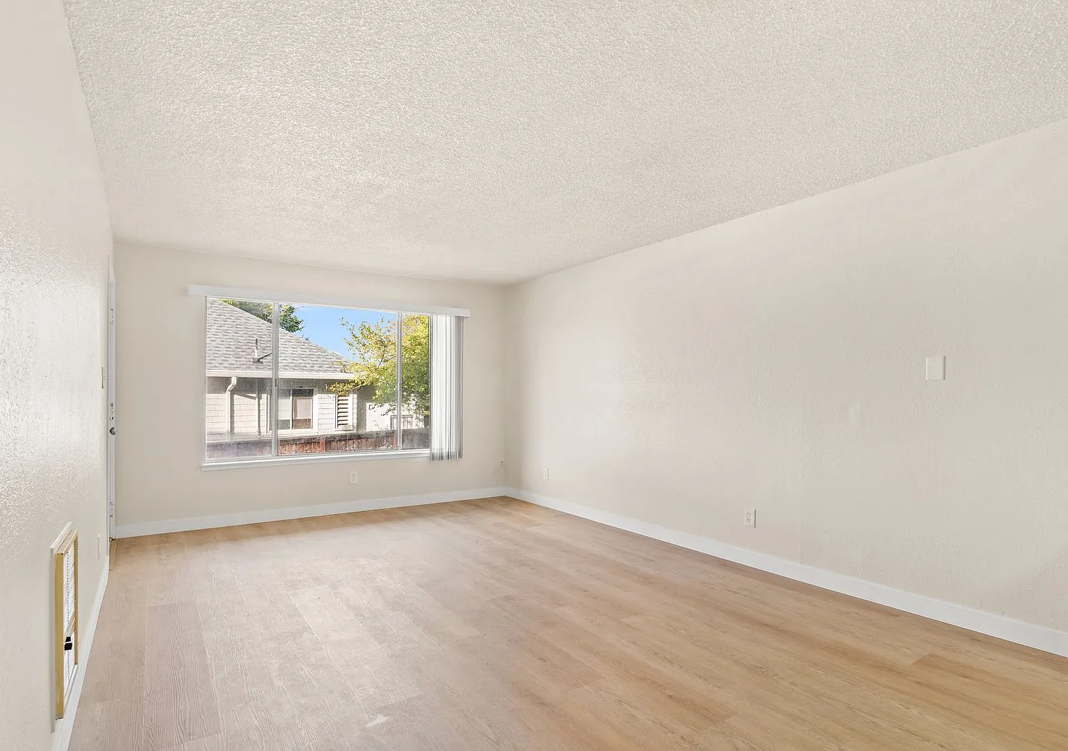 Laurel District Gem: Updated 2 Bedroom with Open Concept Living — Photo 3