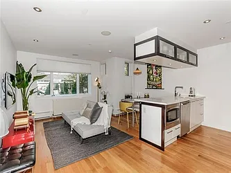 Sold by Avenue Sotheby's International Realty