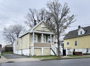 429 Thomas St, Perth Amboy, NJ 08861