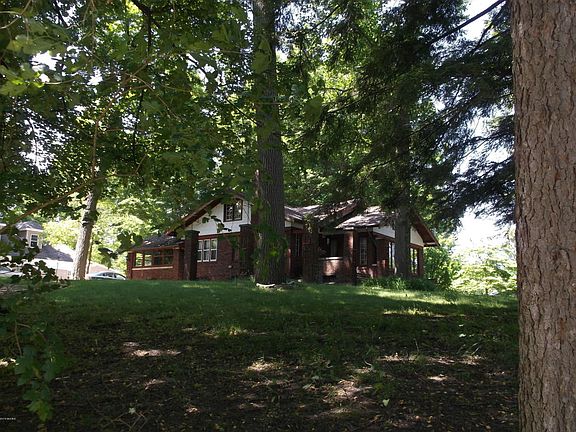 4th image of 4896 Huntoon Ave