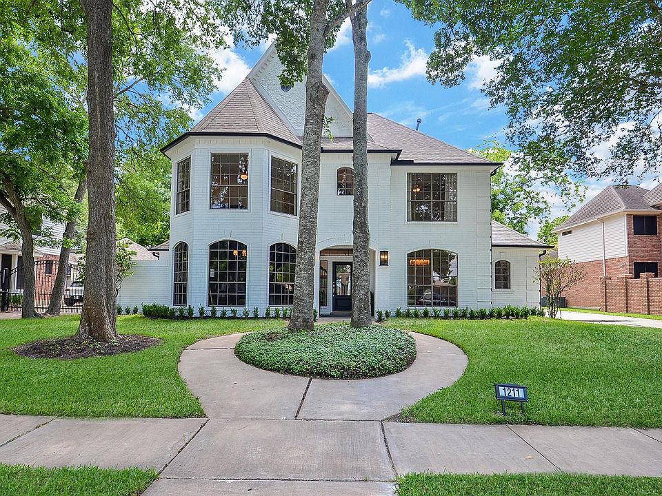 1st image of 1211 Plantation Dr