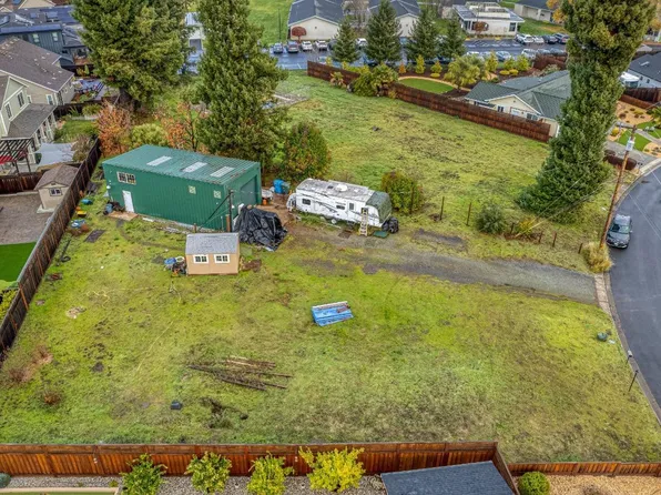 191 N Dover Court, Santa Rosa, CA 95403