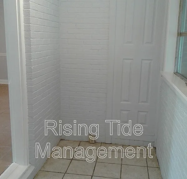 948 Hickory Dr — Photo 27