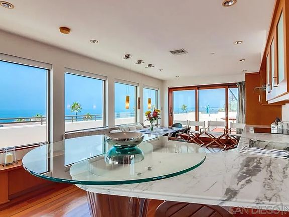 5th image of 464 Prospect St #Penthouse 10