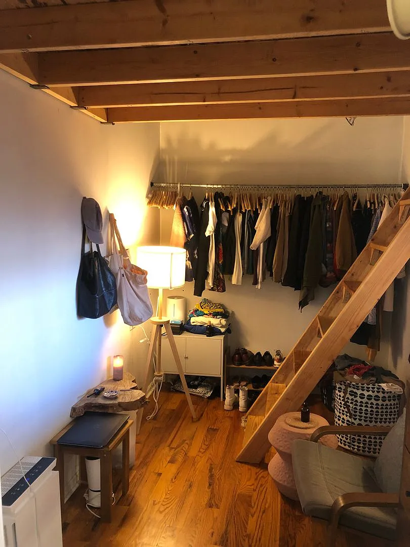 Bridgeport Loft-Style Live/Work Space - W/D In-Unit - — Photo 4