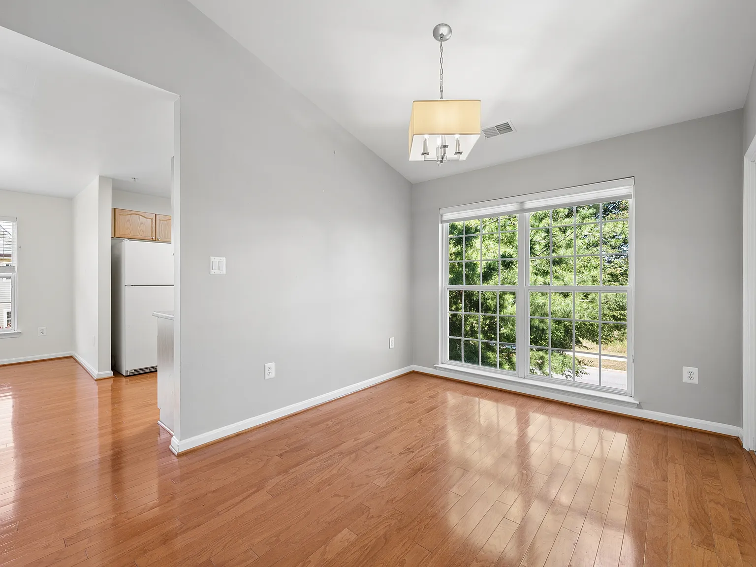 597 Cawley Drive - 3B — Photo 4