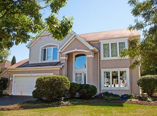 7 Thrush Ct, Bolingbrook, IL 60440