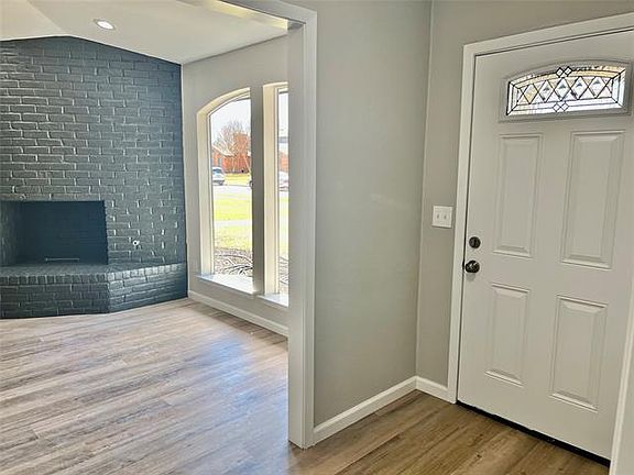 3rd image of 3404 San Mateo Dr