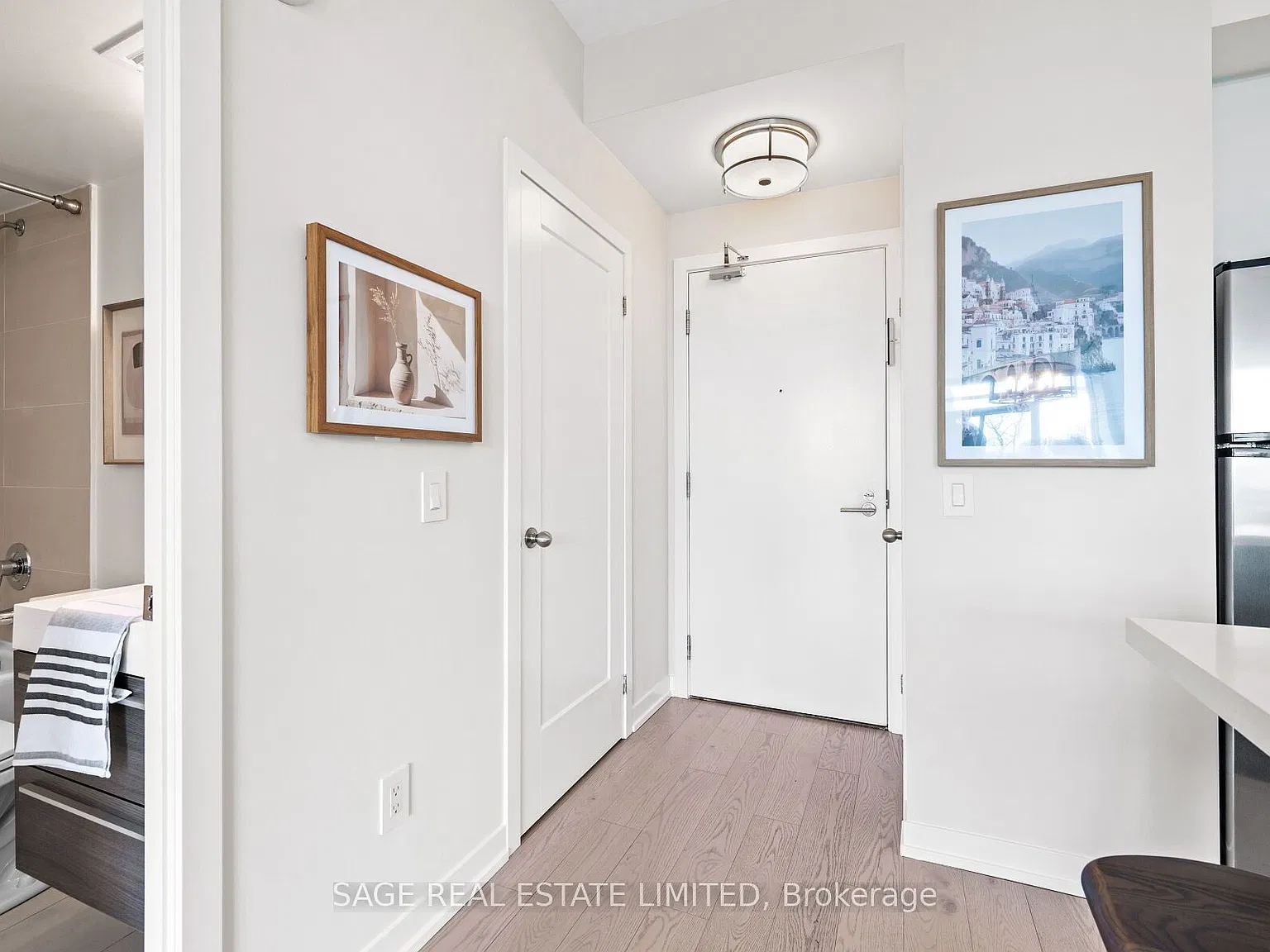 2 bed, $2,595 — Photo 4
