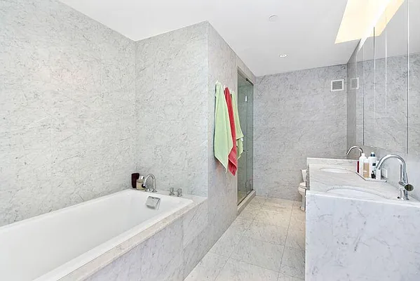 Rented by Keller Williams NYC | media 13