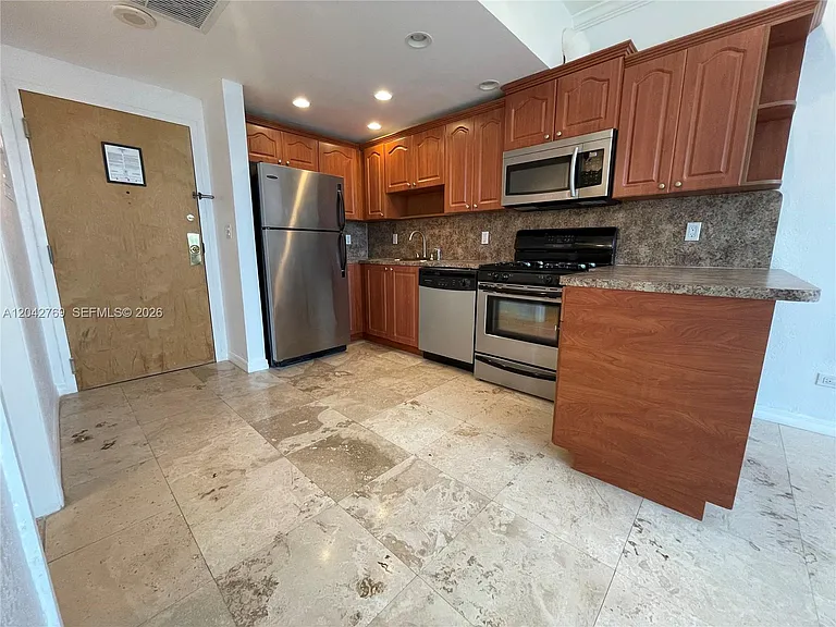 700 Biltmore Way #414 — Photo 23