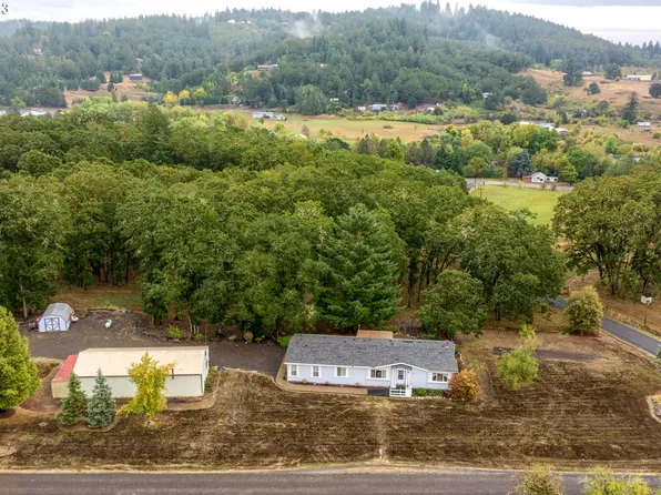 22000 NW Ripplewood Dr, Yamhill, OR 97148