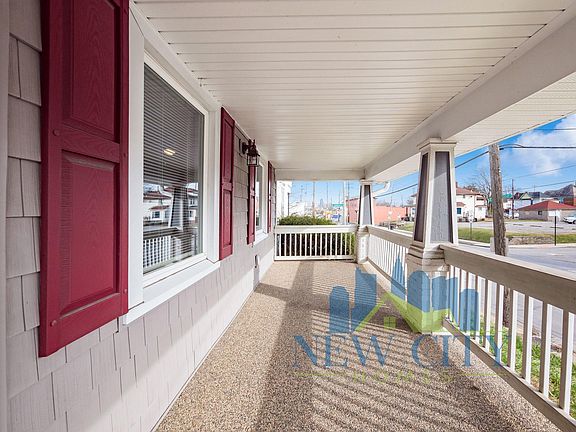 2nd image of 1458 Sullivant Ave