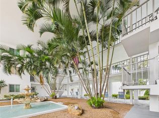 50 Harbor View Ln APT 18, Belleair Bluffs, FL 33770