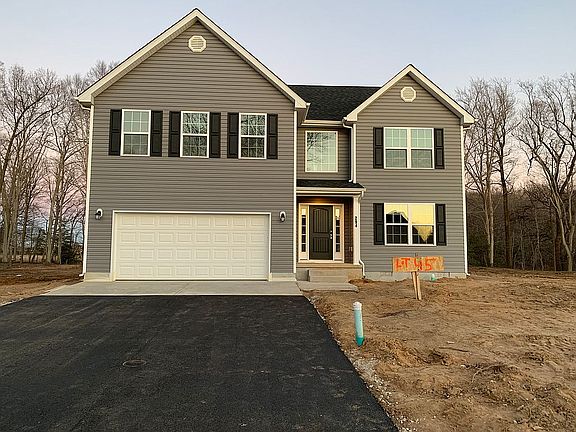 2nd image of 294 Quaker Hill Rd