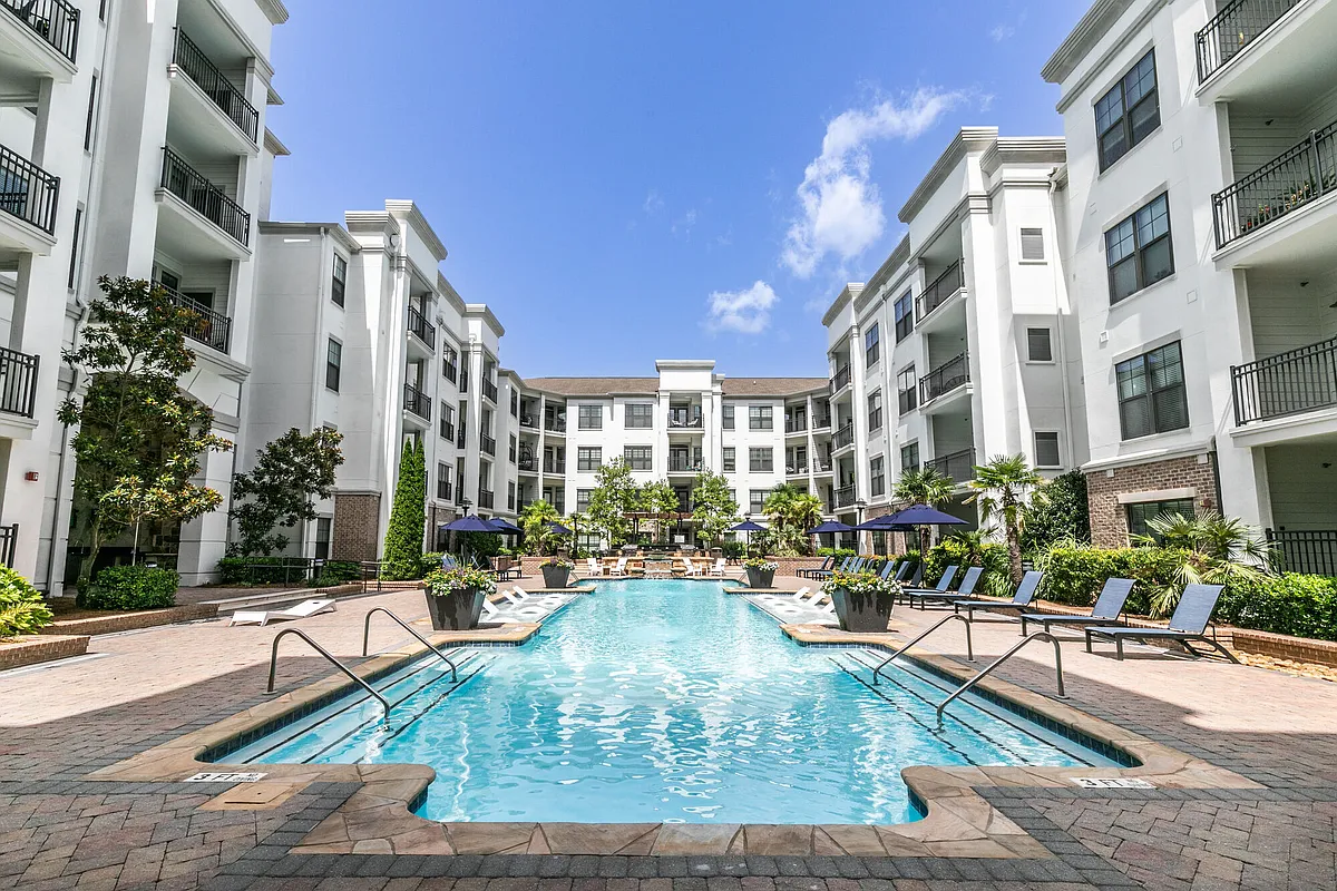 Building Photo - Brookleigh Flats Apartments