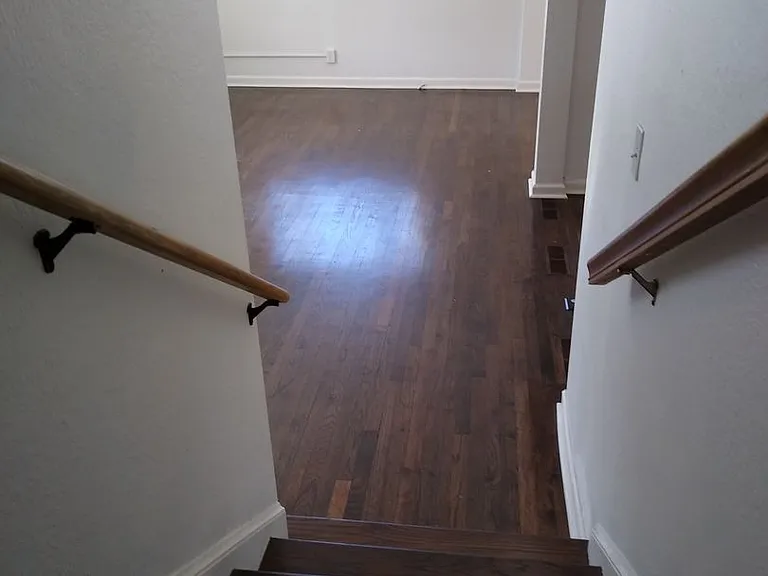 2128 Hooker St — Photo 12
