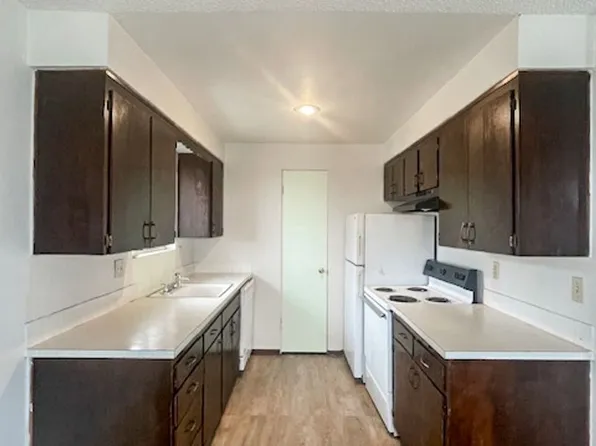 Charming 2 Bed, 1 Bath Duplex in the Heart of Cheney, 1514 3rd St #1514, Cheney, WA 99004