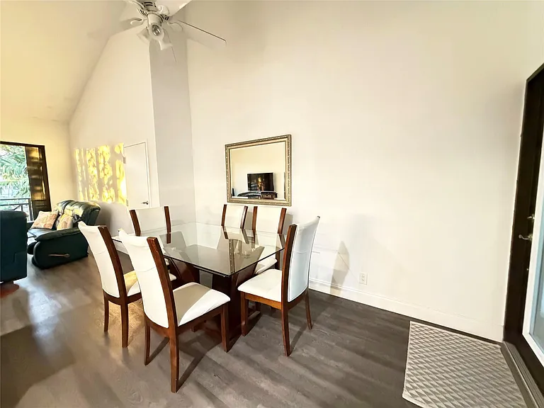 1645 S Ocean Ln #289 — Photo 11