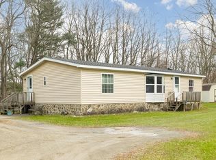 61 Village Dr, Nelson, PA 16940