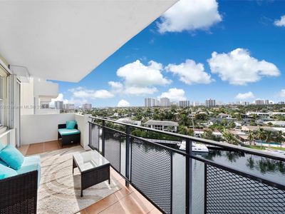 401 Golden Isles Dr APT 912, Hallandale Beach, FL, 33009