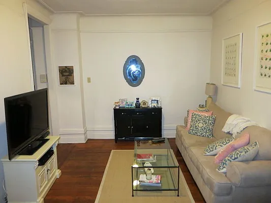 Rented by Village Living Realty | media 4