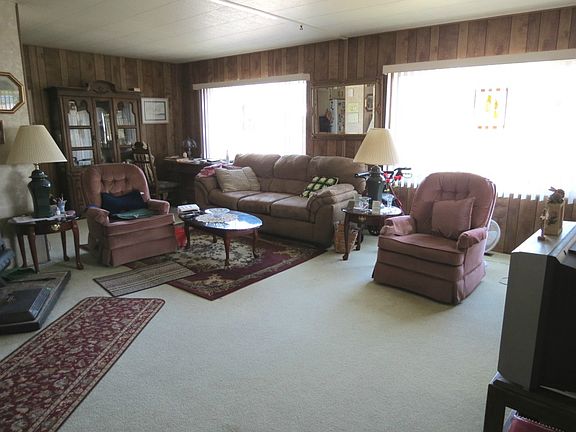 2nd image of 3611 I St NE Unit 33