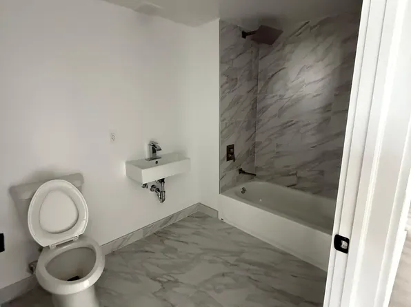 170 Marcy Avenue image 12 of 23