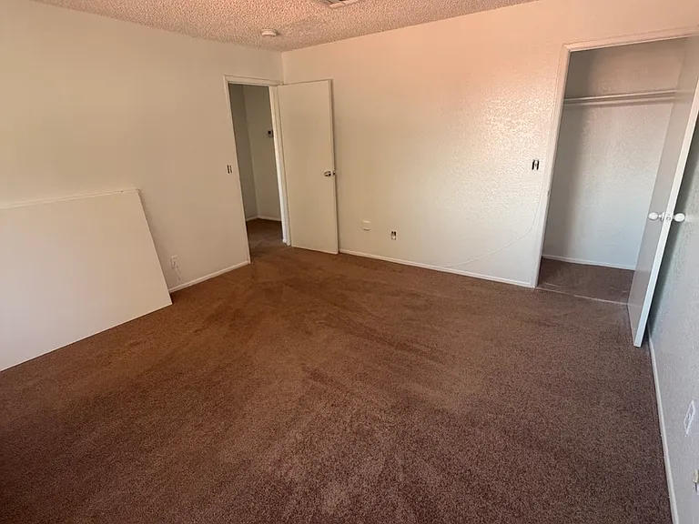 1728 W Avenue J #1 — Photo 14