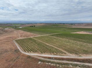 2020 Vintage Rd, Zillah, WA 98953