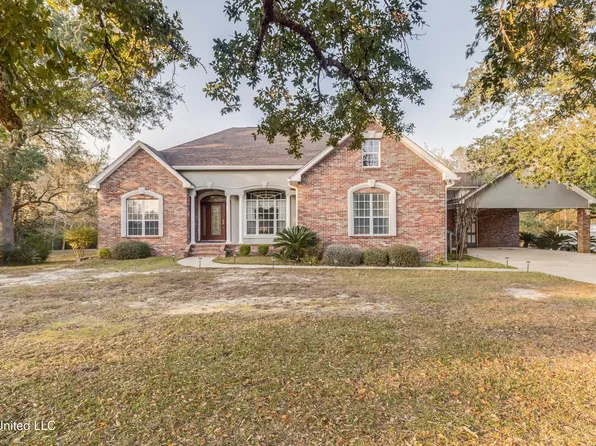 11827 River Estates Cir, Biloxi, MS 39532