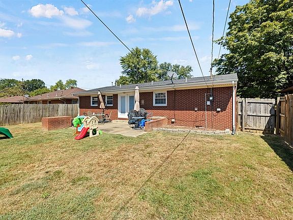 2nd image of 624 Belmar Dr