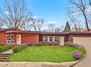 425 Willow Pl, Pittsburgh, PA 15218